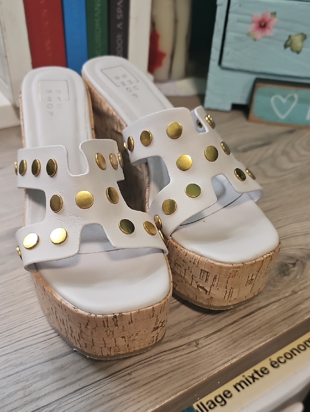 Shu Shop Cream Platform Slide Sandals with Gold Studs Size 7.5